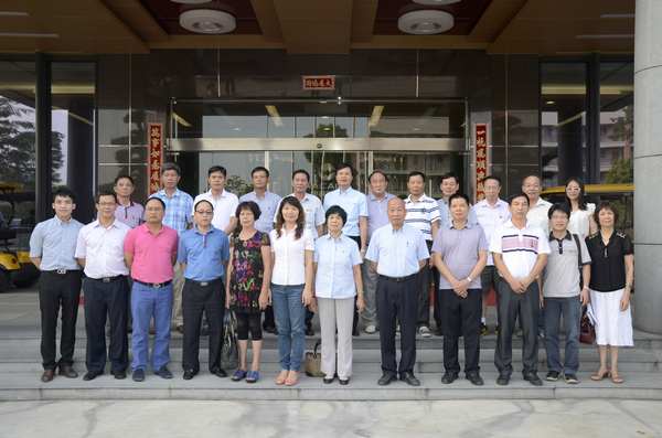 南海鋁型材行業協會“正副會長擴大會議”在我司召開