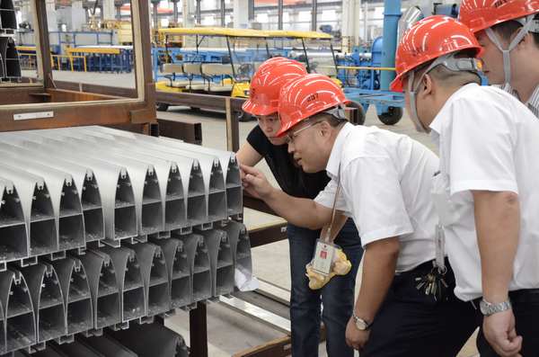 廣州江河系═u程有限公司Z黯蒞臨我司考