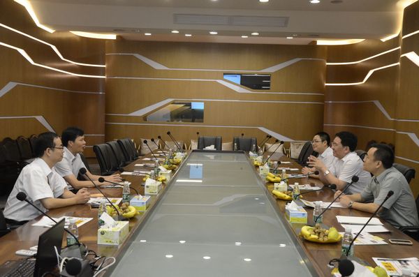 國家(ch見n)級廣元經濟技術開發區張家(ch見n)獻書記蒞臨我司考