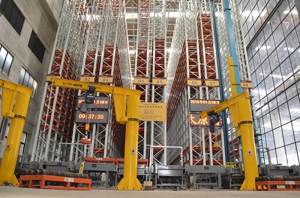 全行業第一座自動化立體倉庫模具庫在我司建成並正式投入使用