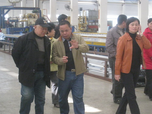 “百日會霥”期間,市各級Z黯多次蒞臨我公司參觀考