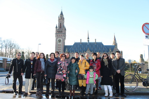 ¡§°¶©÷¾T§÷¡¨¤Q¤j¸g¾P‰Î¼Ú¬w¤§®È