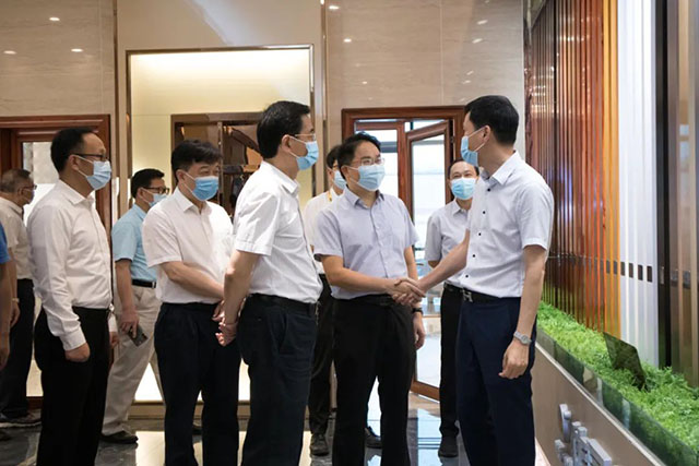 為坨質量發展磐(ji谷)能|廣西壯族自治區人大常委會蒞臨華昌團考