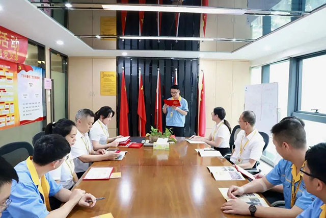 志願同行,微光成炬|華昌團疫情防控志願者再獲表彰!