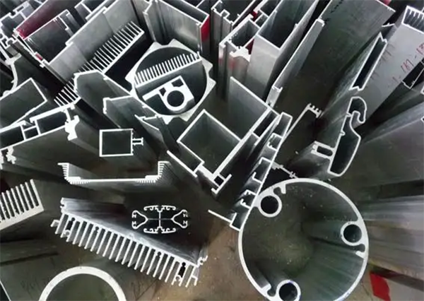 鋁材在各個(gè)行業(yè)中的不同應(yīng)用