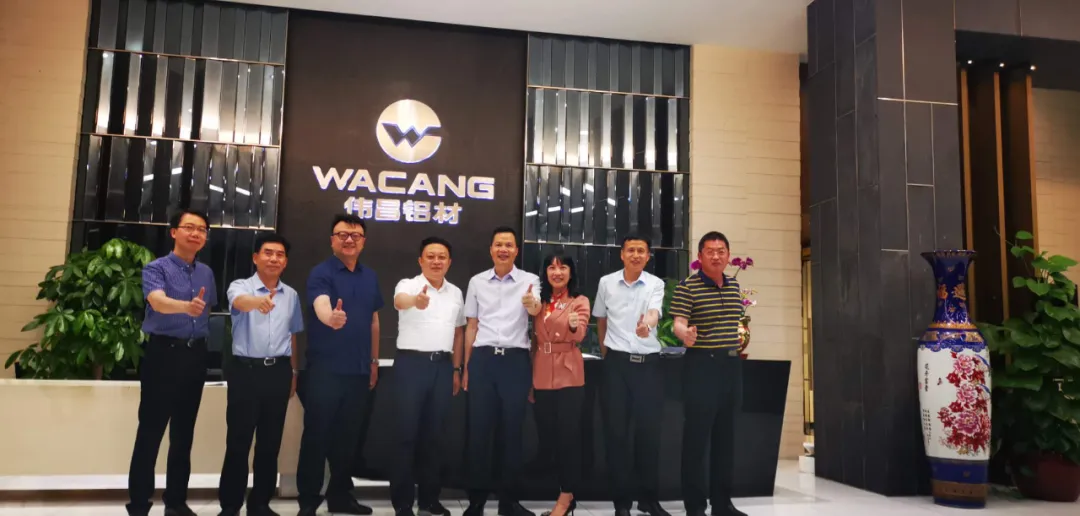 江甦省沛縣人民政(xi角n)府考團一行蒞臨我司指黯工作